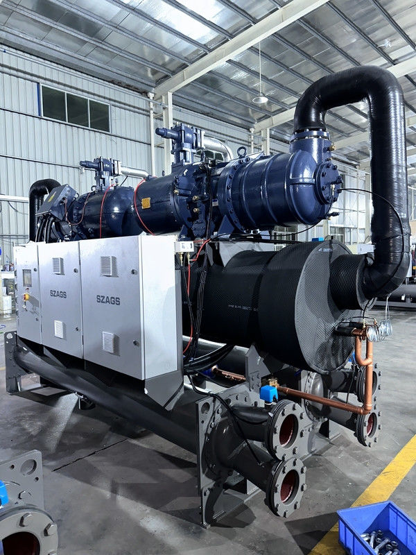 En iyi soğutma çözümleri için çift kompresör sistemi ile 150HP endüstriyel su soğutmalı vida soğutucu