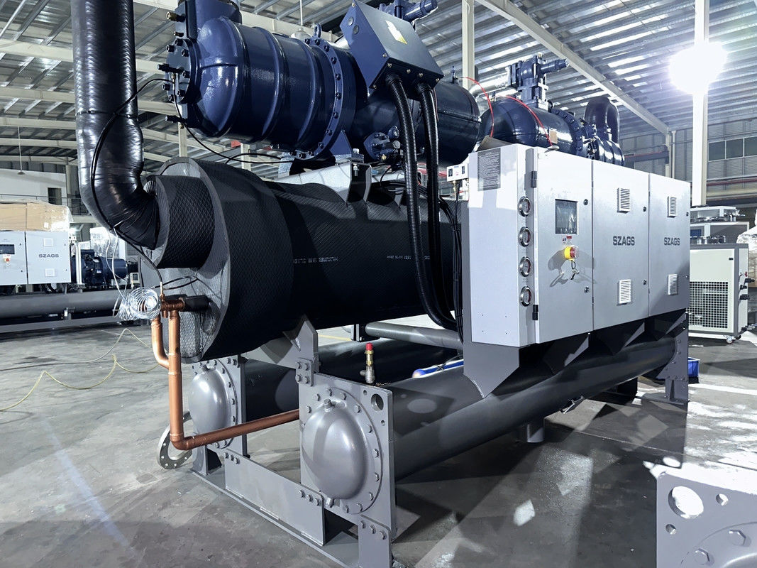 En iyi soğutma çözümleri için çift kompresör sistemi ile 150HP endüstriyel su soğutmalı vida soğutucu